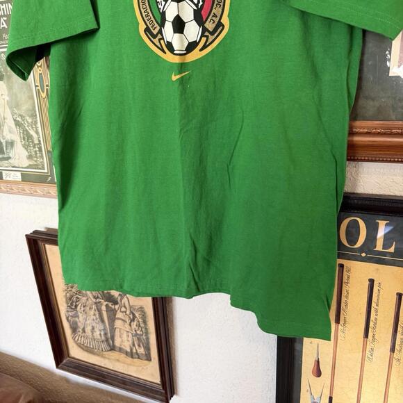 Vintage 00s RARE Green Nike Team Mexico Soccer Men’s Designer T-Shirt Size Large - Picture 4 of 7